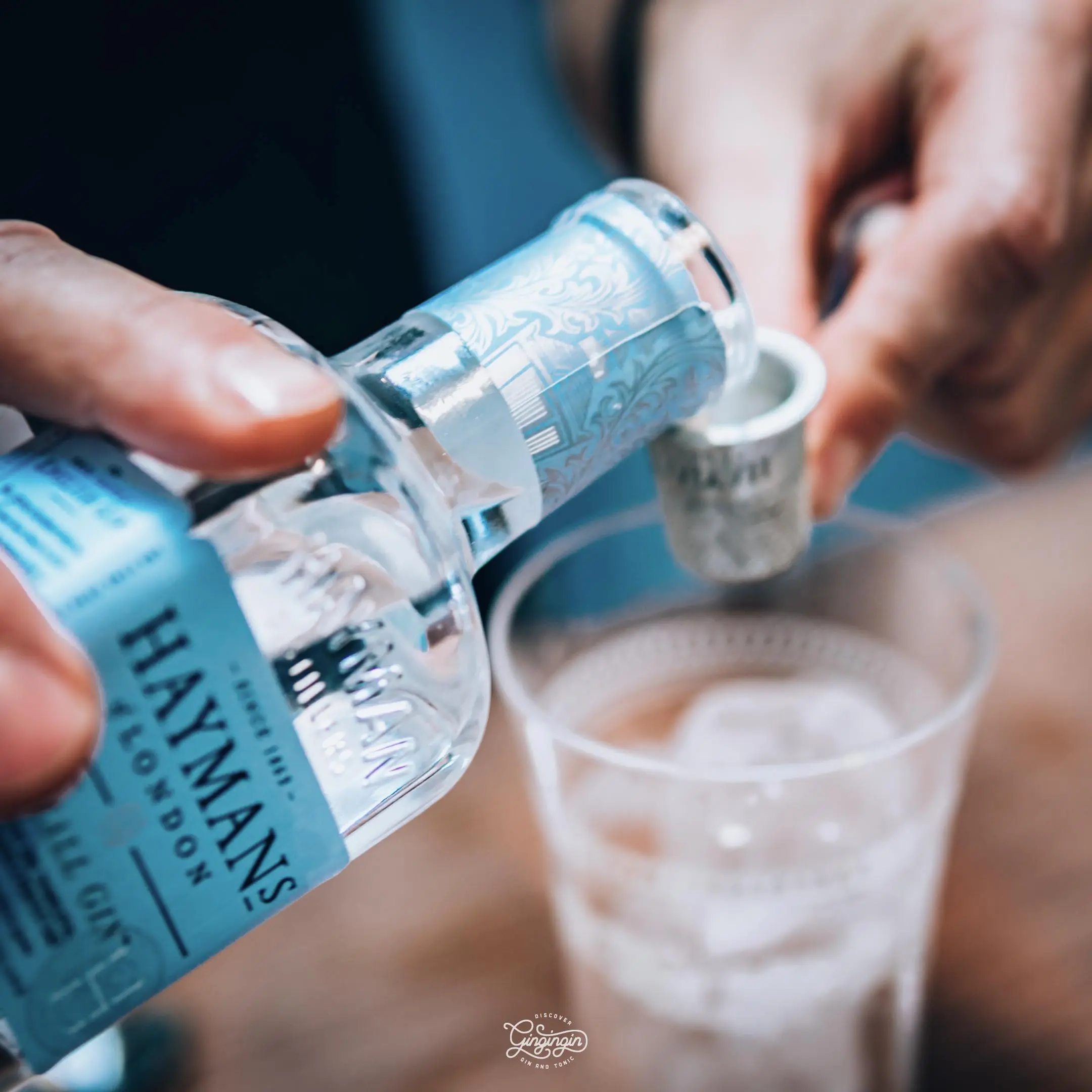 Hayman's Small Gin mit Fingerhut